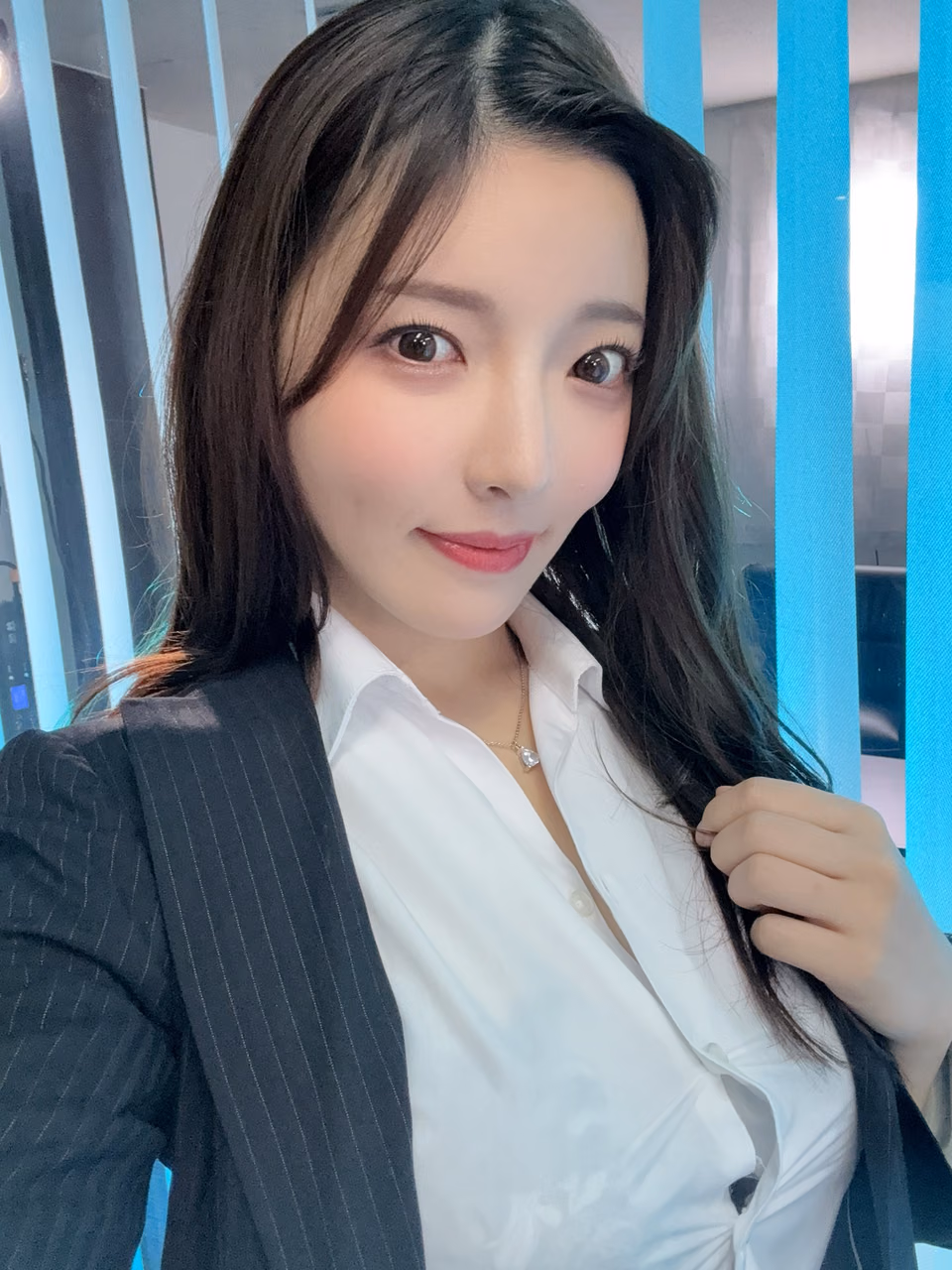 彩月七緒 30