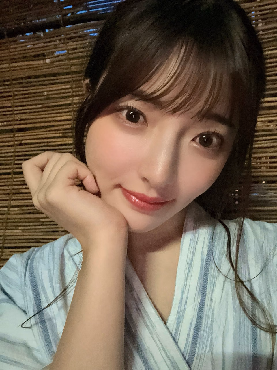 彩月七緒 32