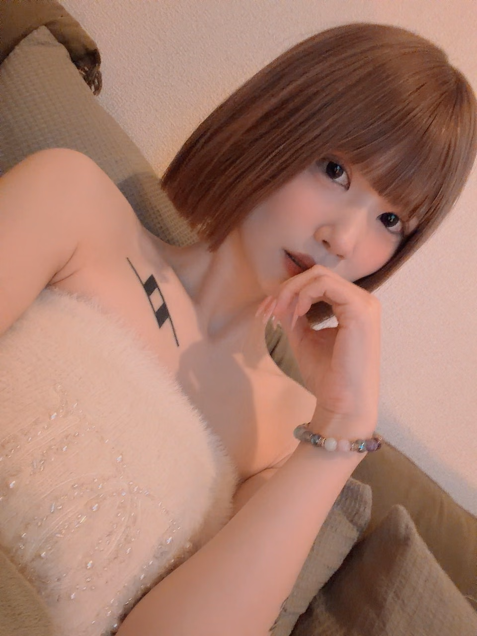 스즈미야 코토네 16