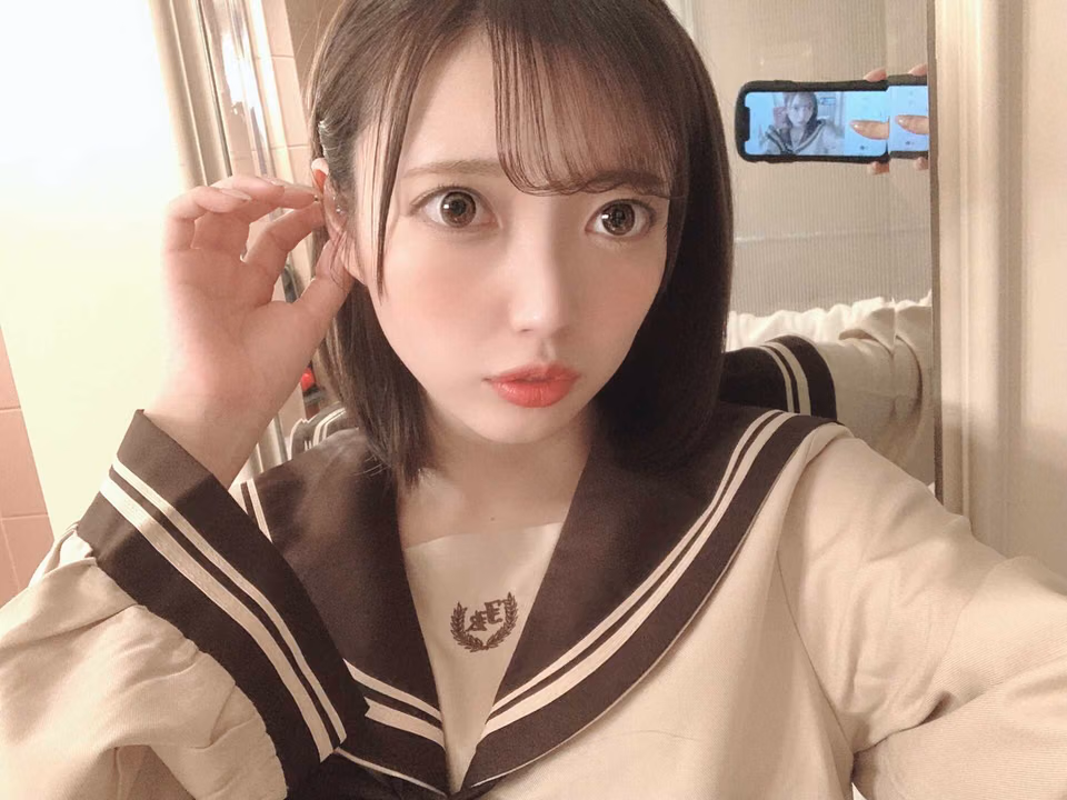 히나타 리나 13