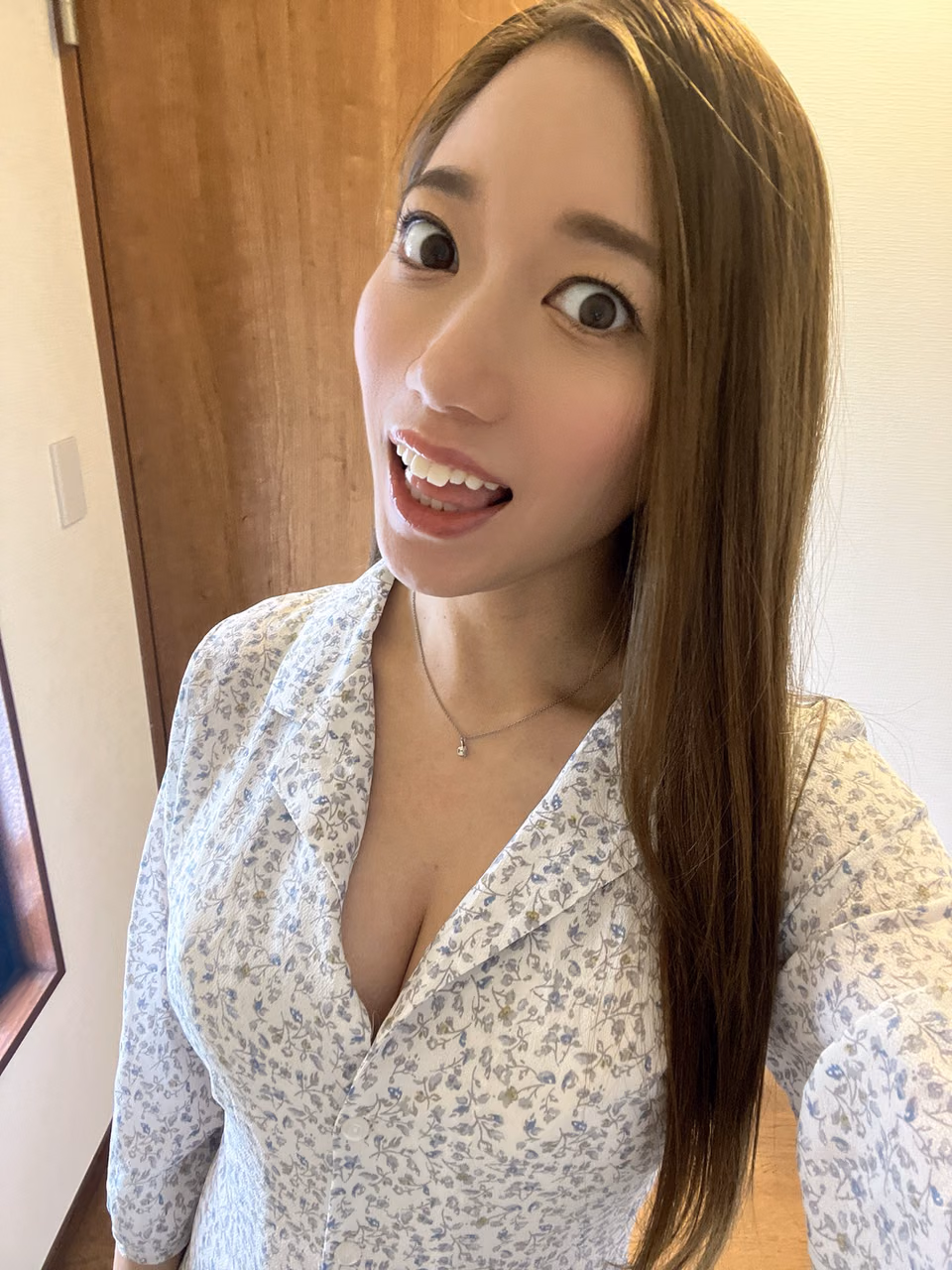 아즈마 린 28
