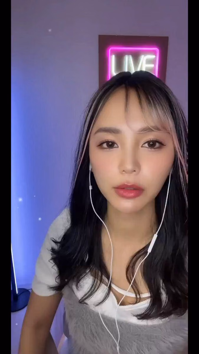 오카자키 에미리 28