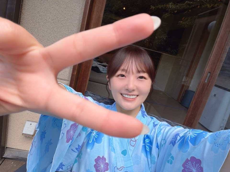 아오조라 히카리 13