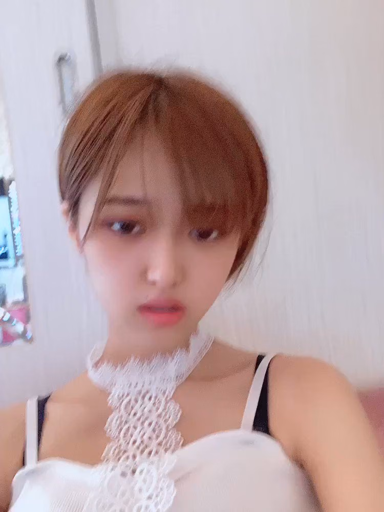 平手まな 10