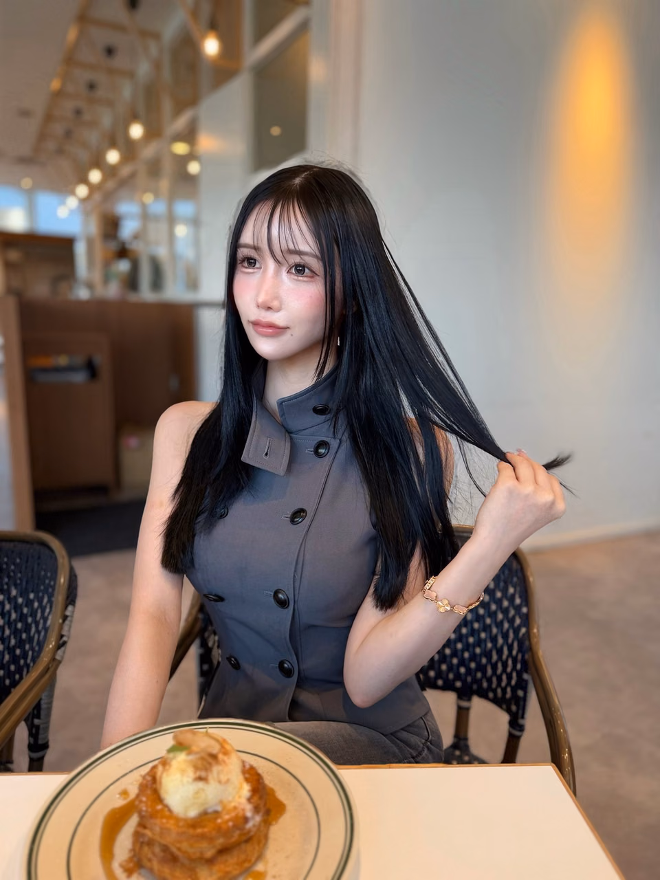 후지사키 마이 22