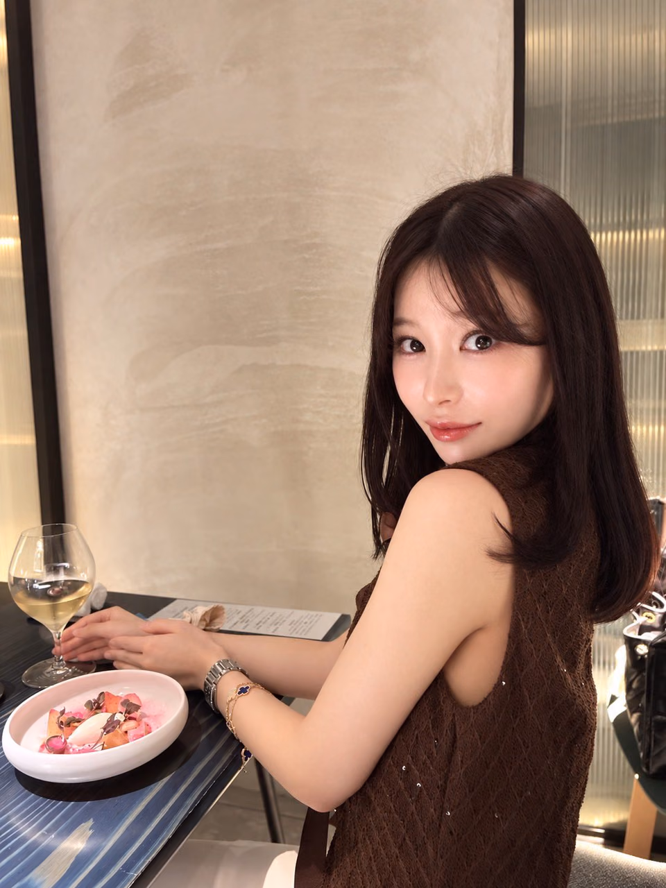 시라이시 나미 1