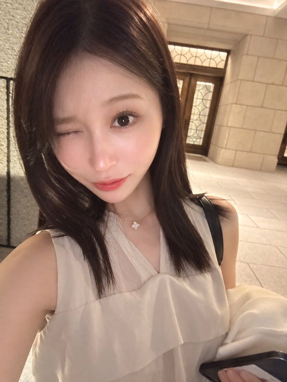 시라이시 나미 4