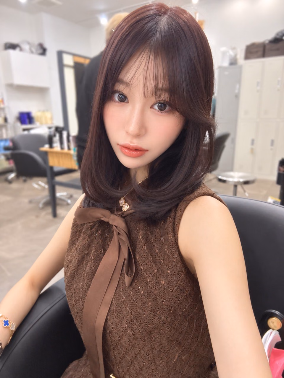 시라이시 나미 9