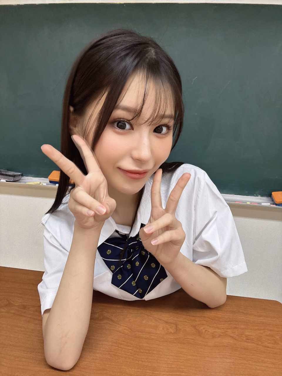 시라이시 나미 11