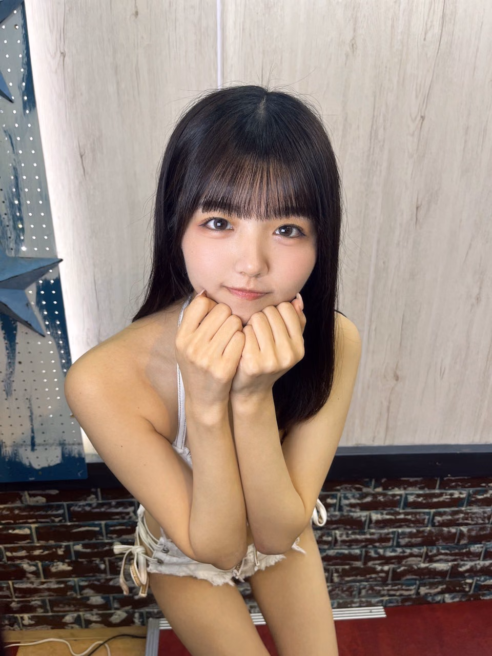 호무라 아이네 2