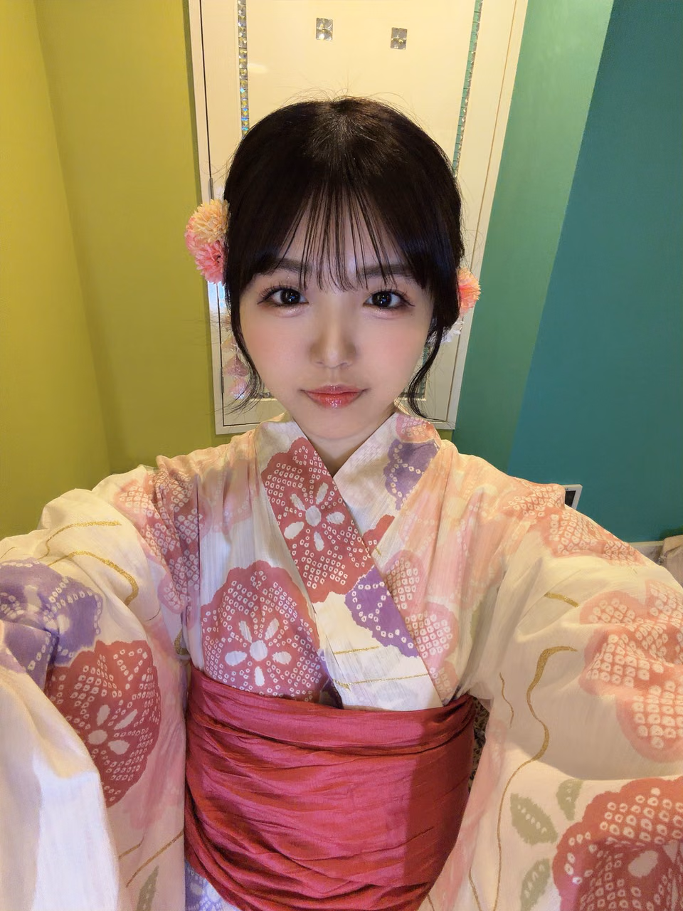 호무라 아이네 14