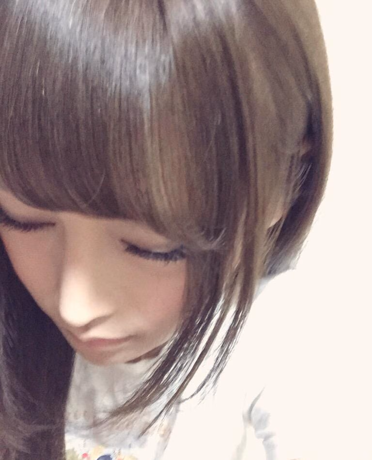 유키 유리카 4