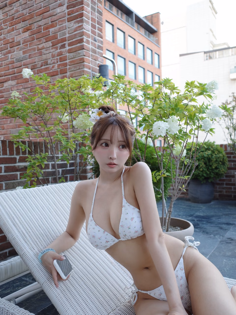 三上悠亜 66