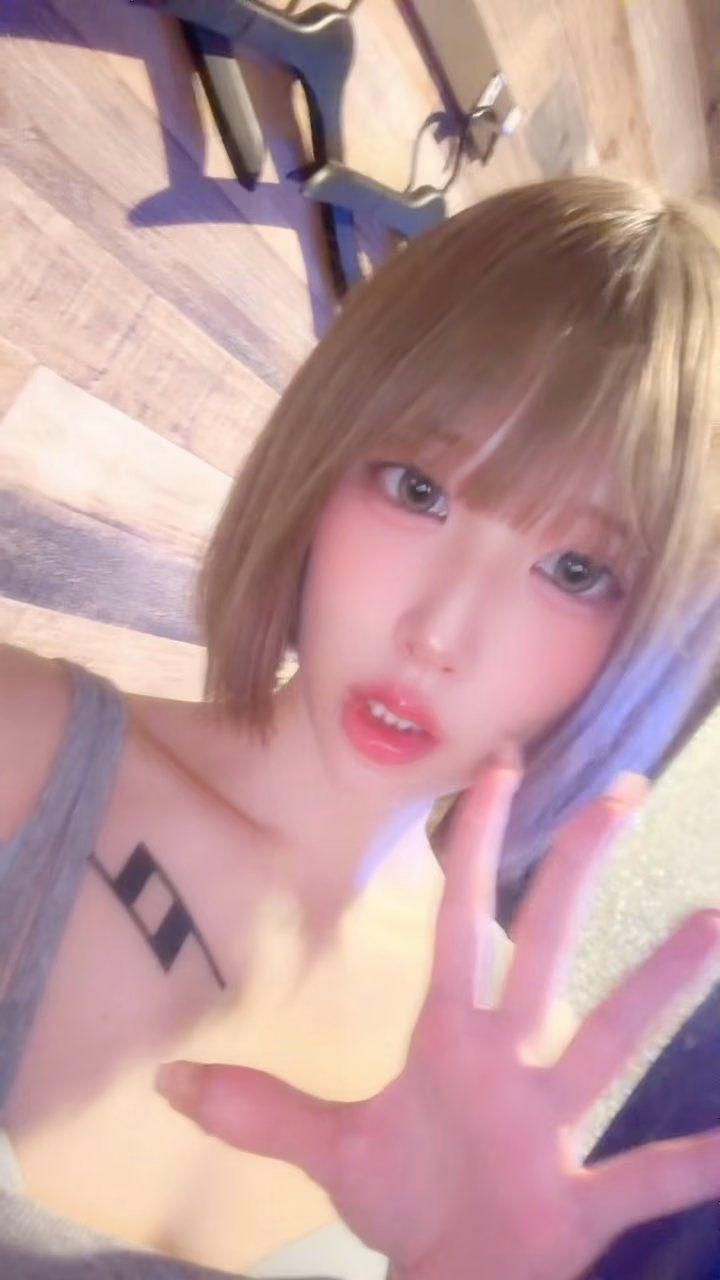 스즈미야 코토네 27