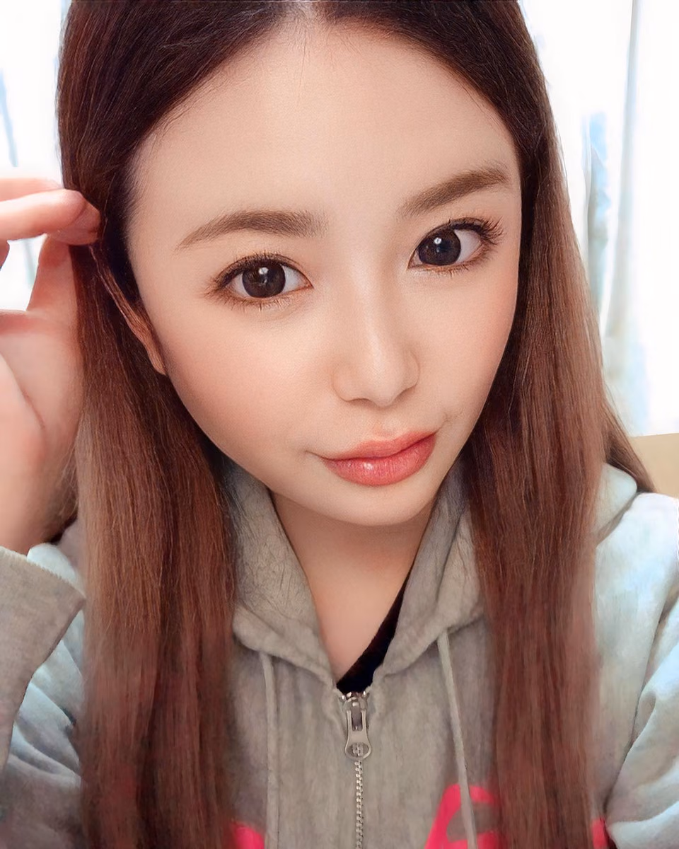 쿠리바야시 리리 37