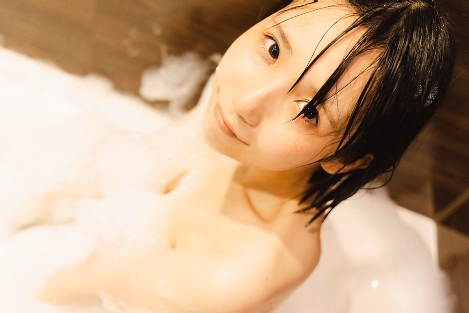 千川もなか 19