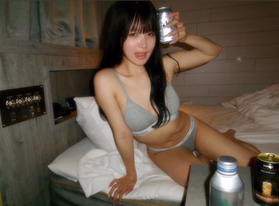 니노미야 모모 42