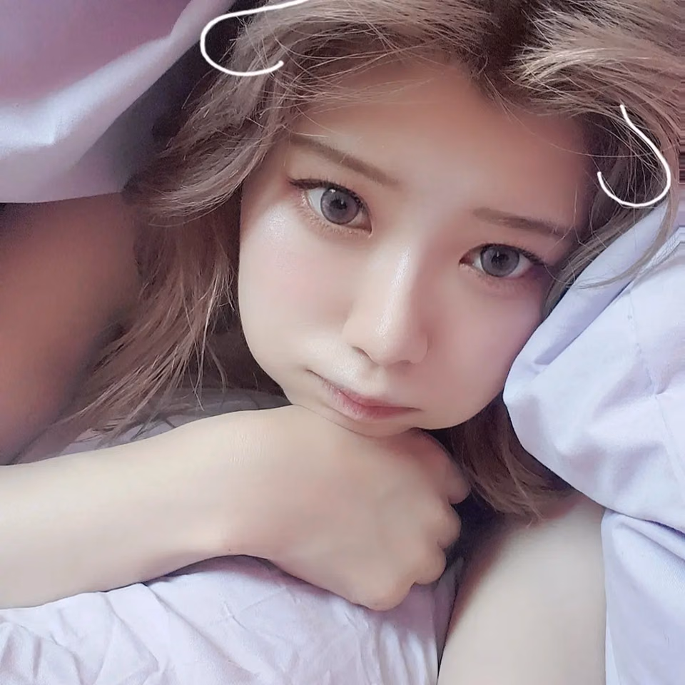 유이나 사키 35