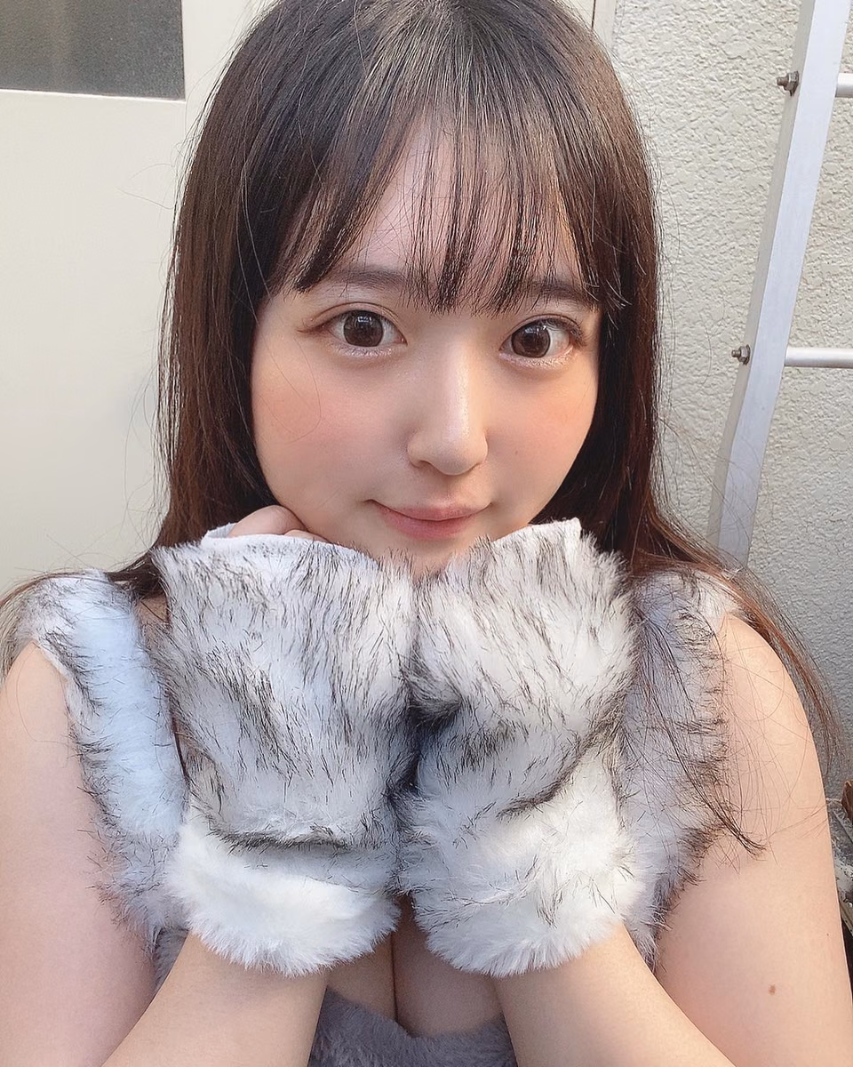 모모지리 카나메 23