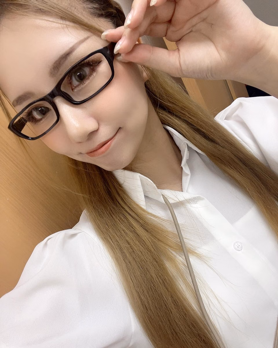 코노하 치히로 18