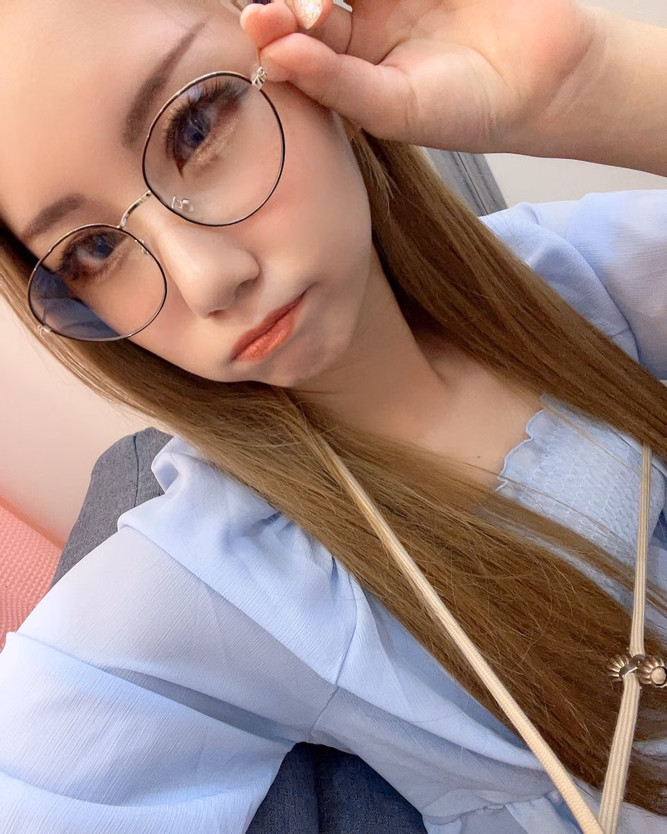 코노하 치히로 19