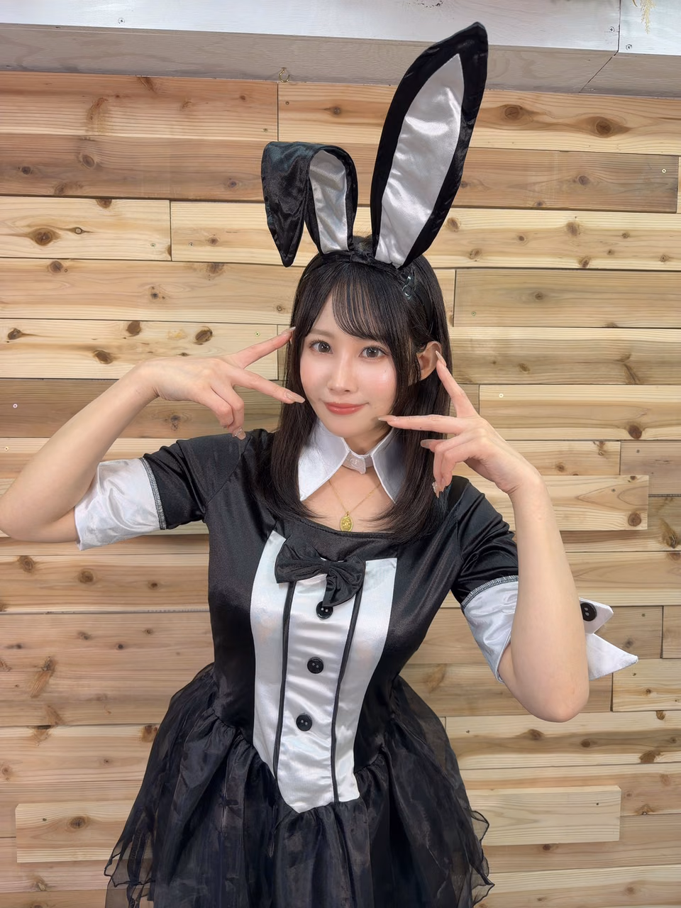 二羽紗愛 24