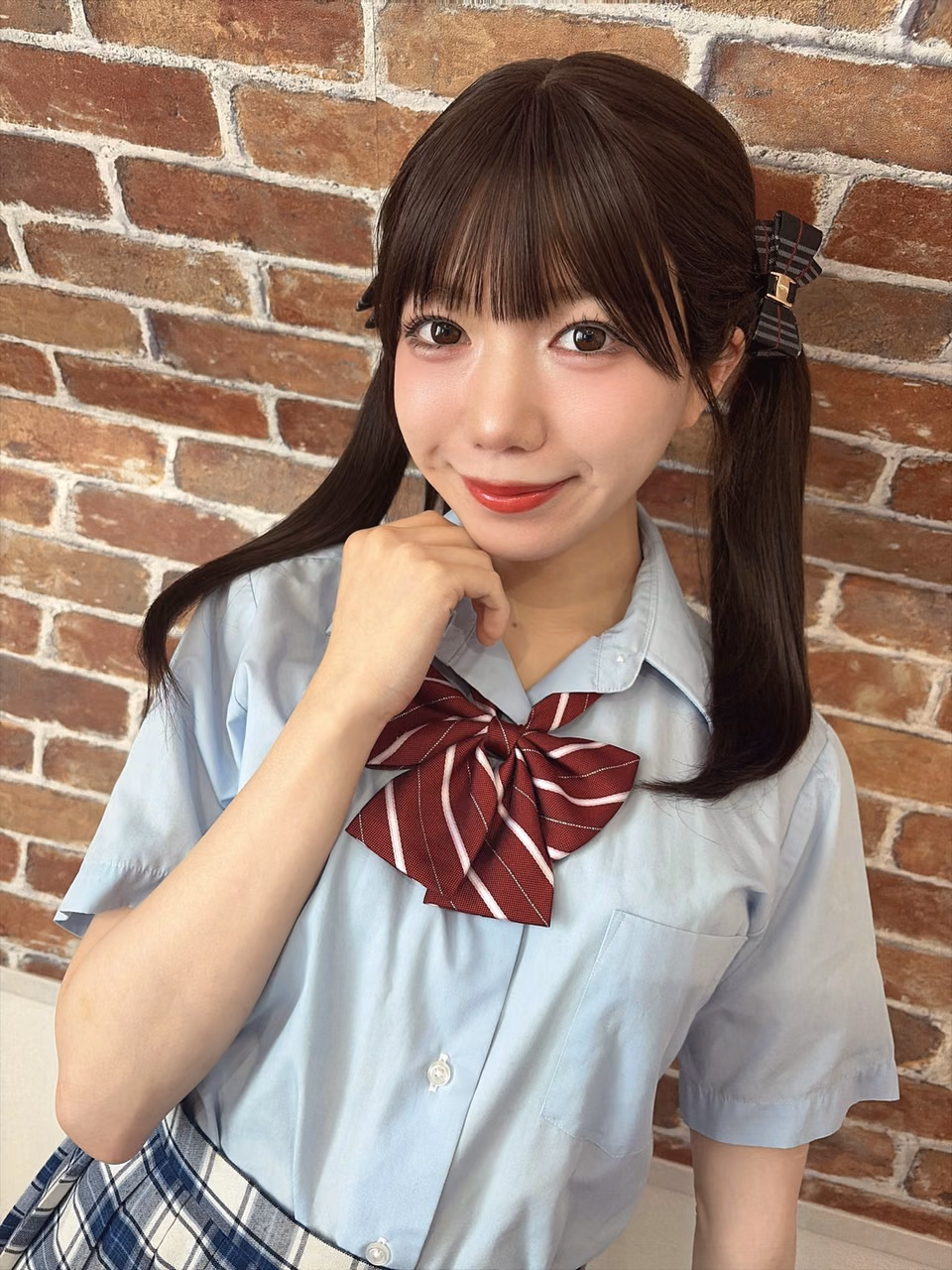 Yuna Hinata 33