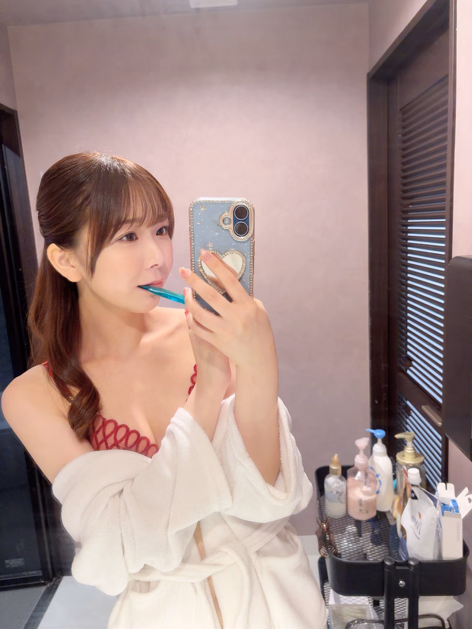 Seira Kuwahara 49