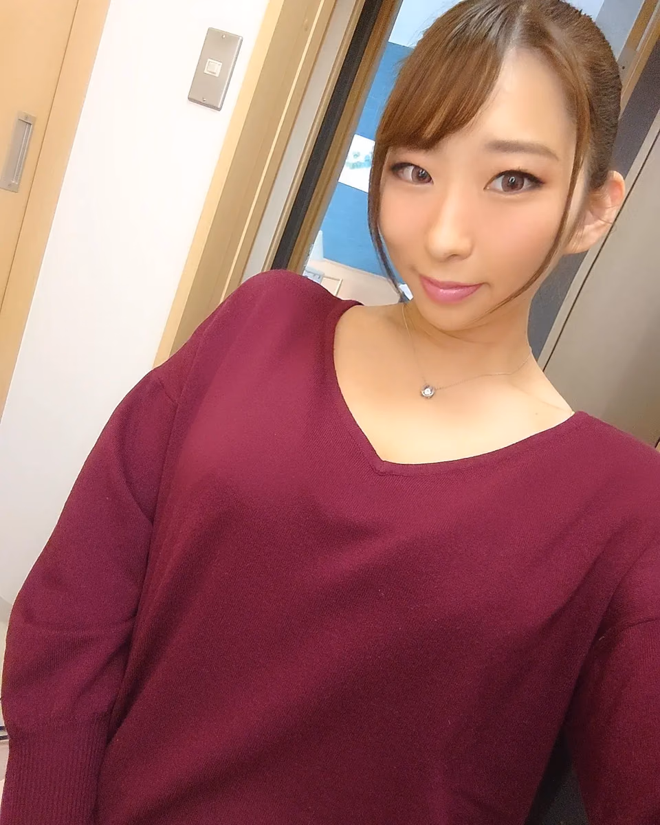 타카라다 모나미 9