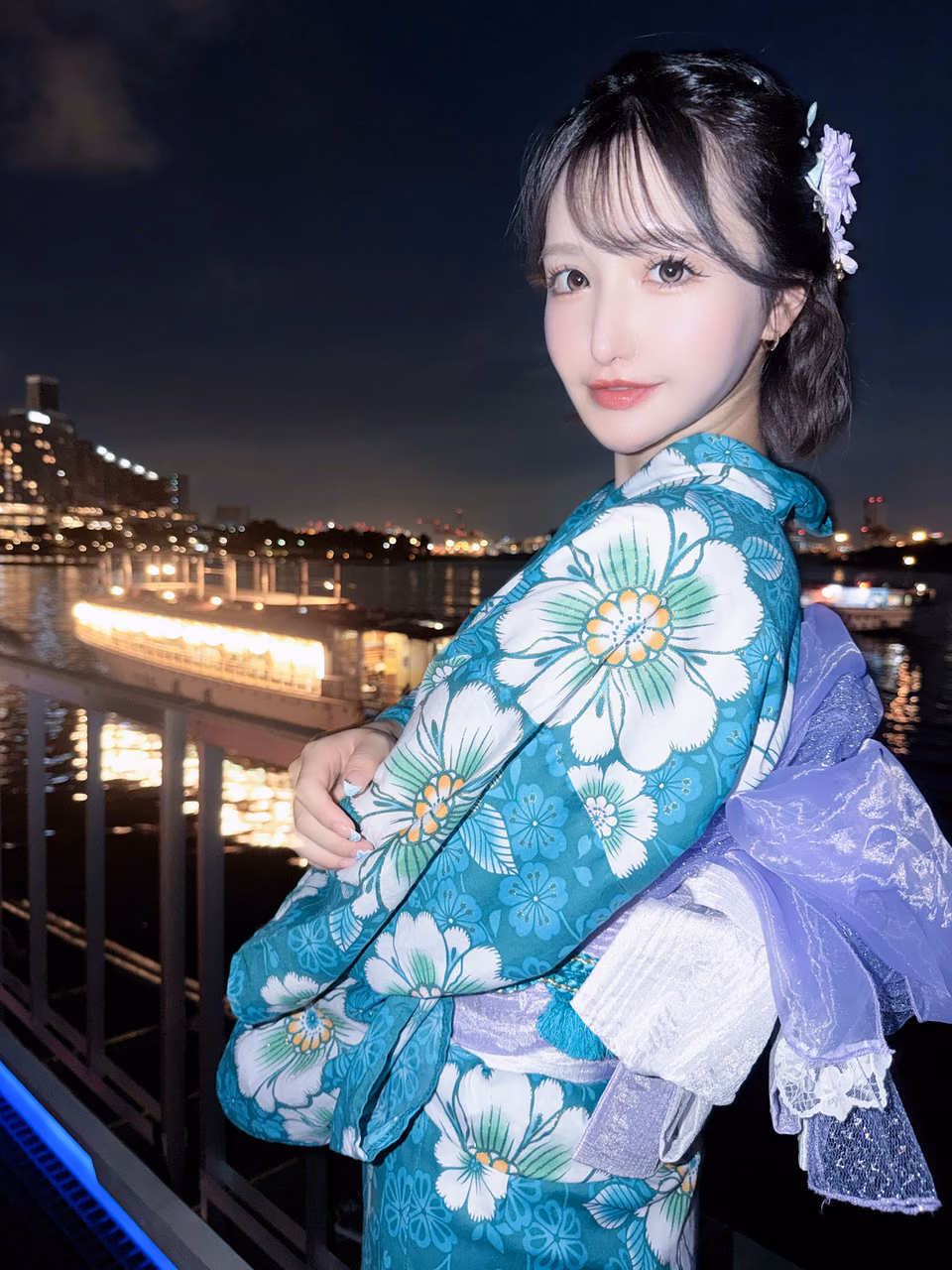 모모나가 사리나 9