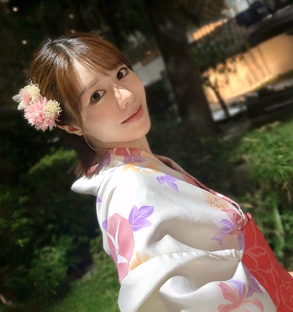 루카와 리나 9