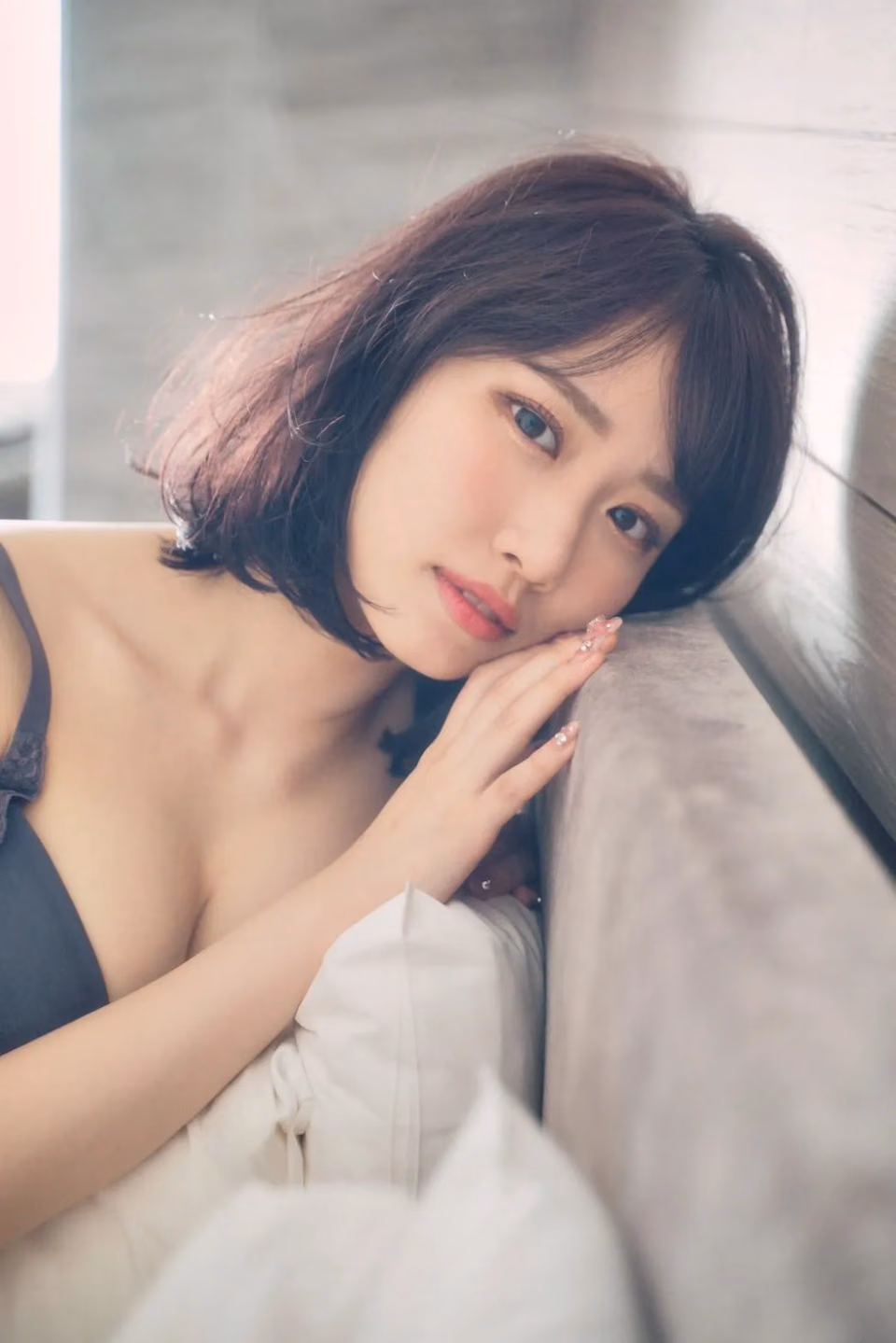 아다치 유리 2