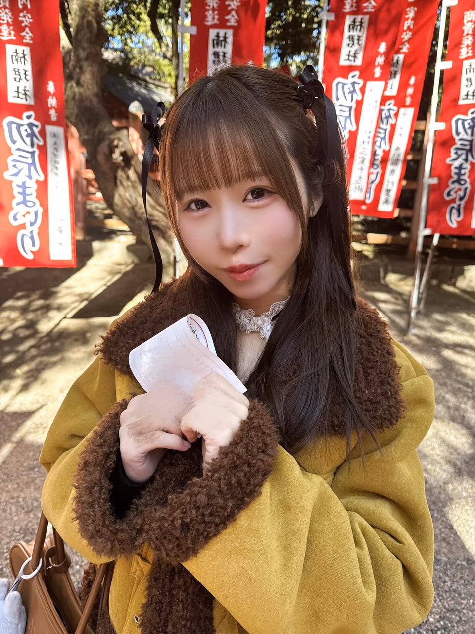 아마우 리리카 16