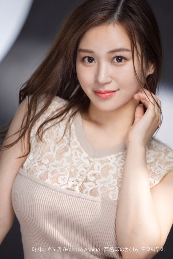 아시나 호노카 18