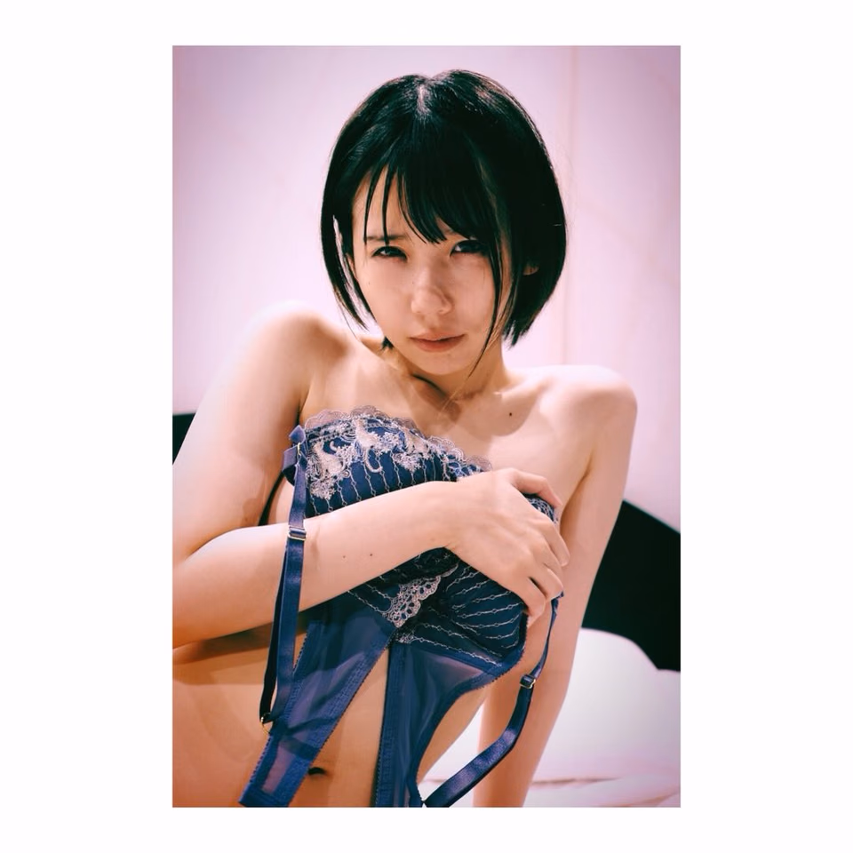 千川もなか 14