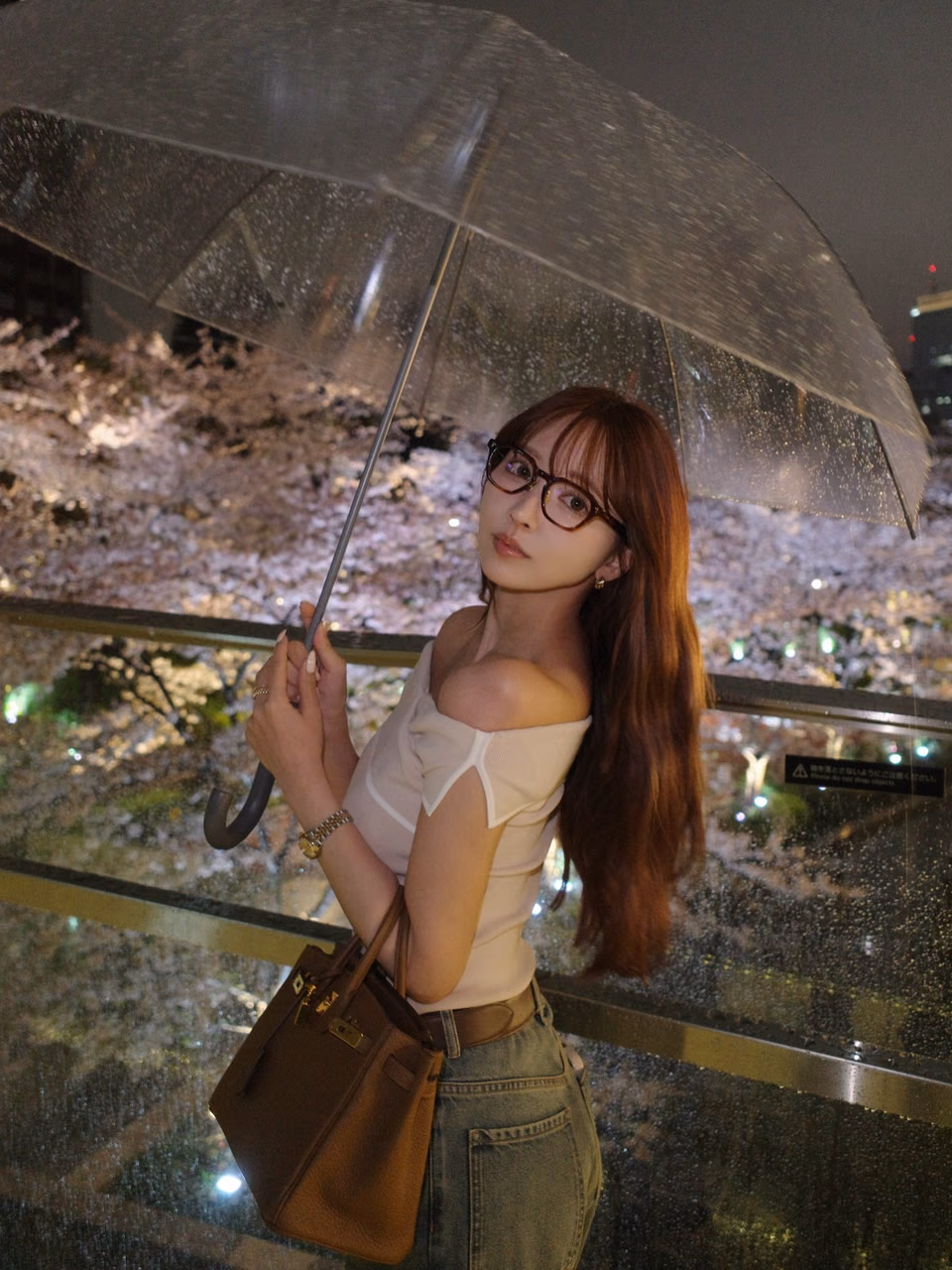 三上悠亜 17