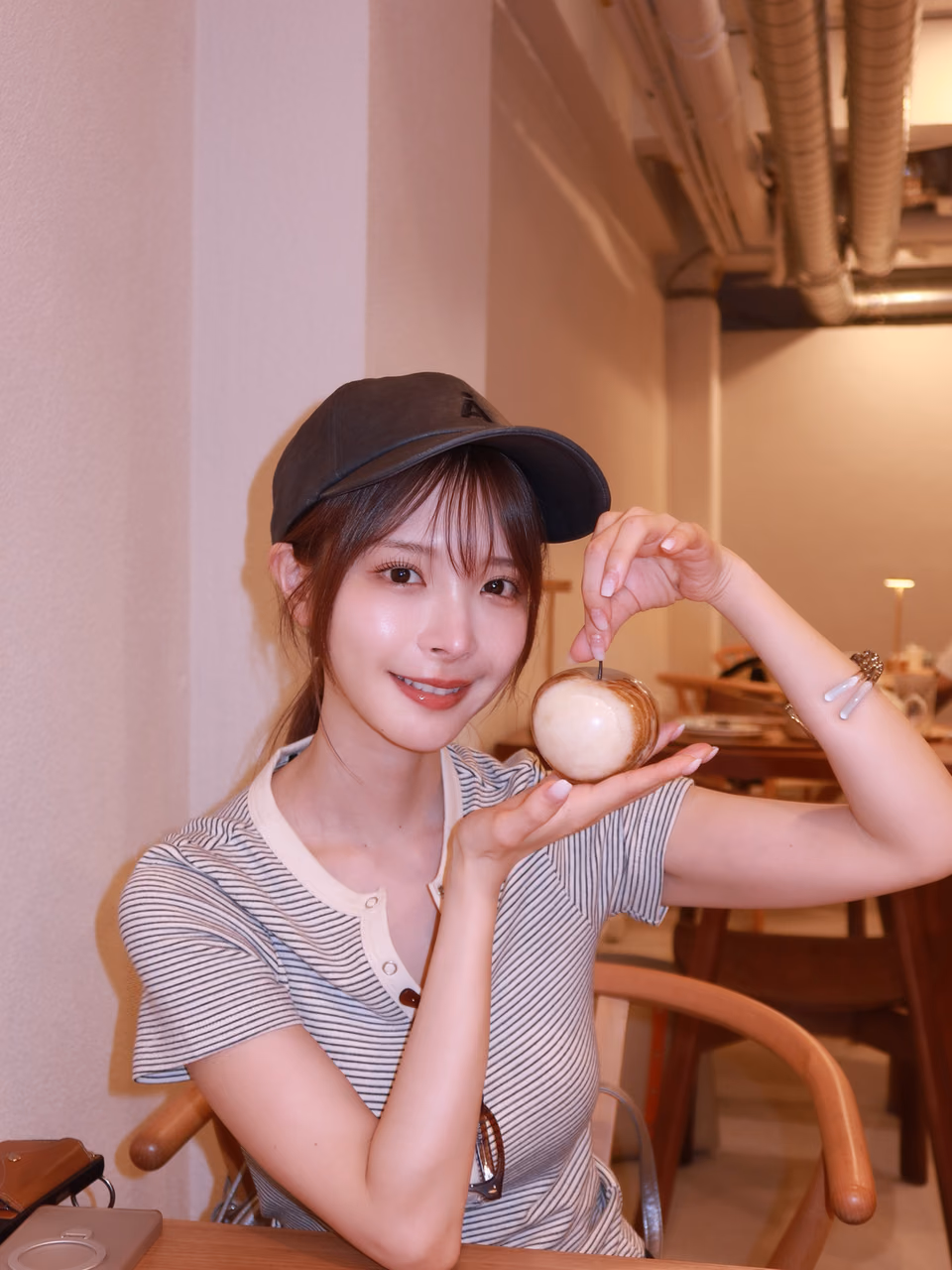 모모노기 카나 14