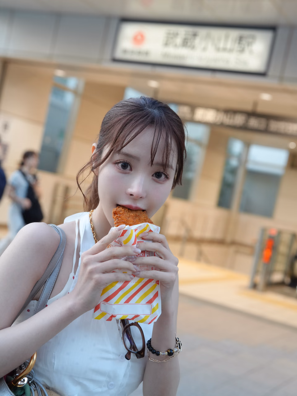 모모노기 카나 29