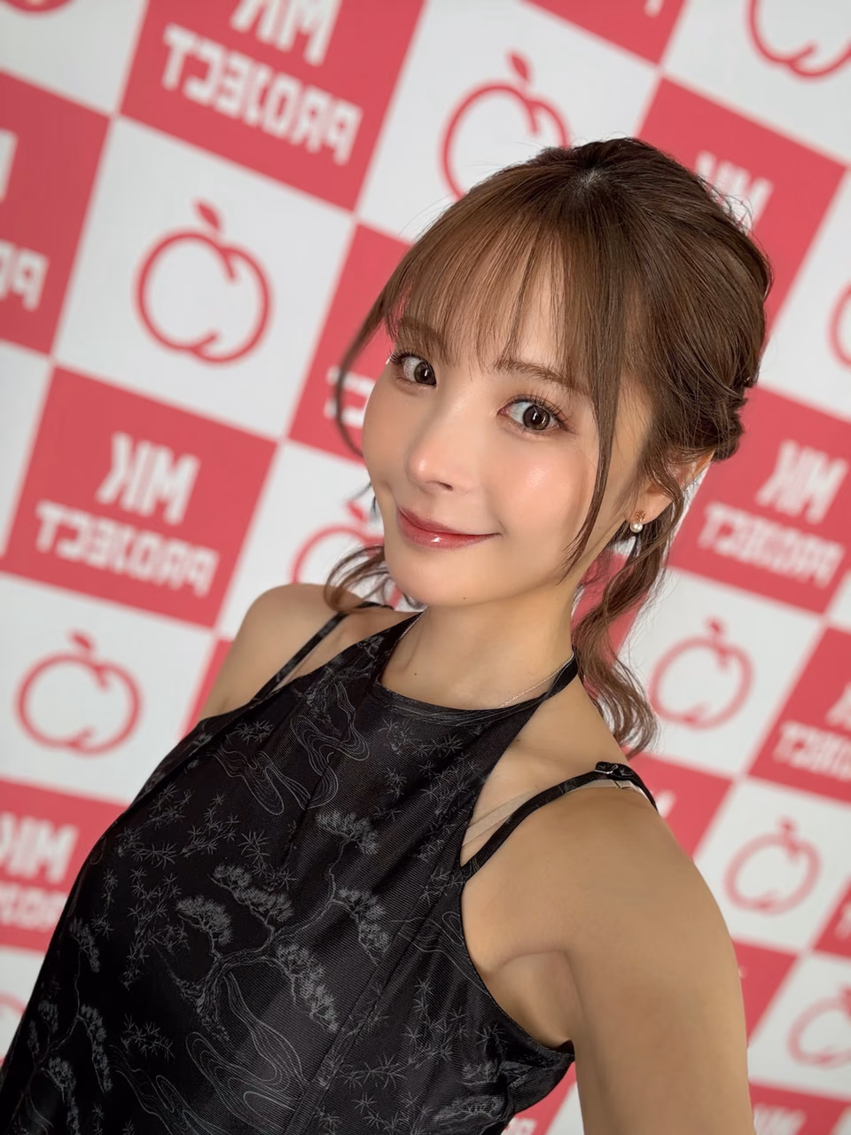모모노기 카나 38