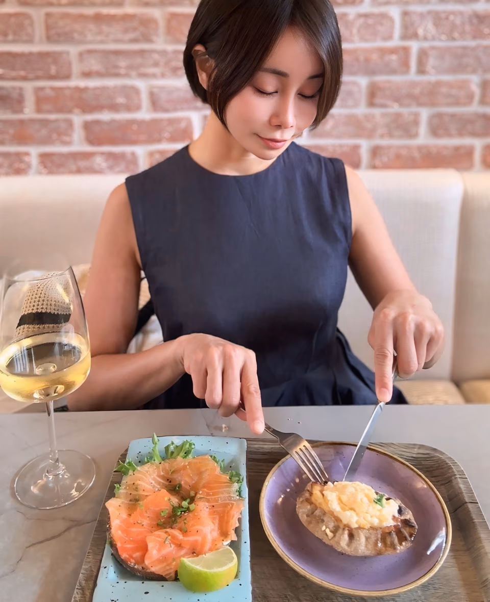 아카리 토모카 3