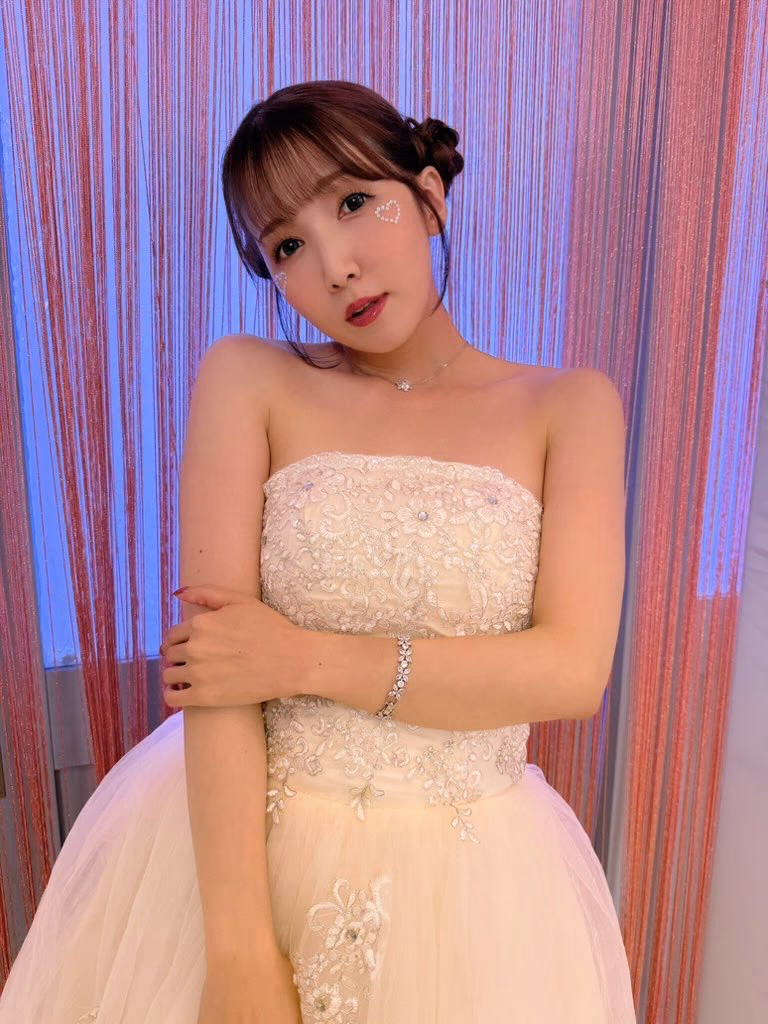 토모다 아야카 30