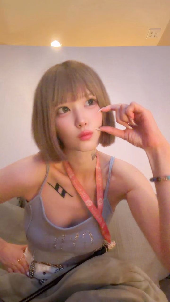 스즈미야 코토네 4
