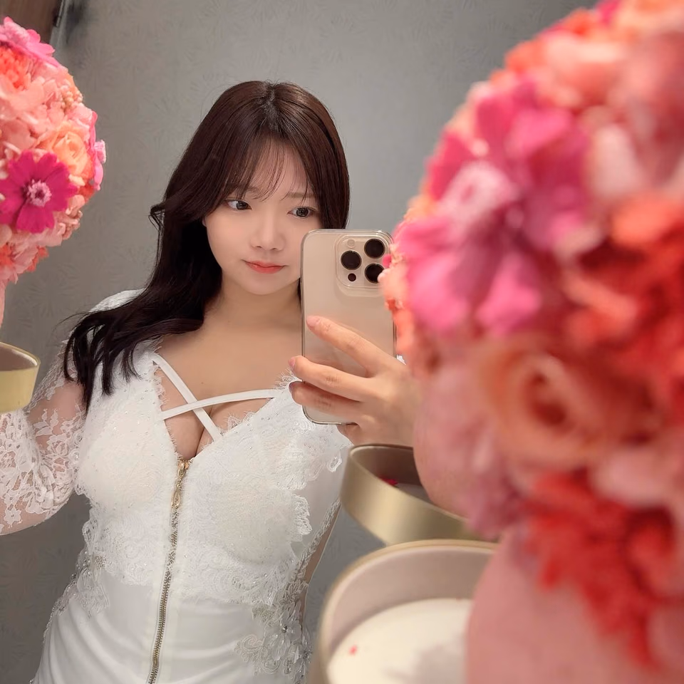 토미오카 아리사 4