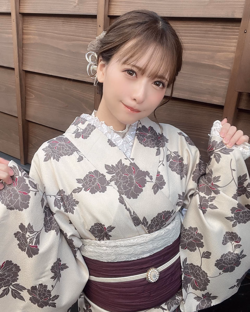 노노우라 논 6