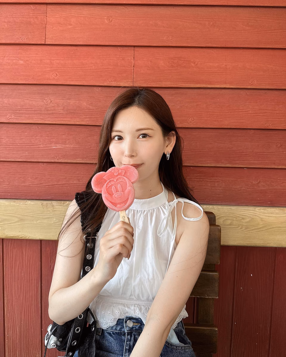 아카리 츠무기 33