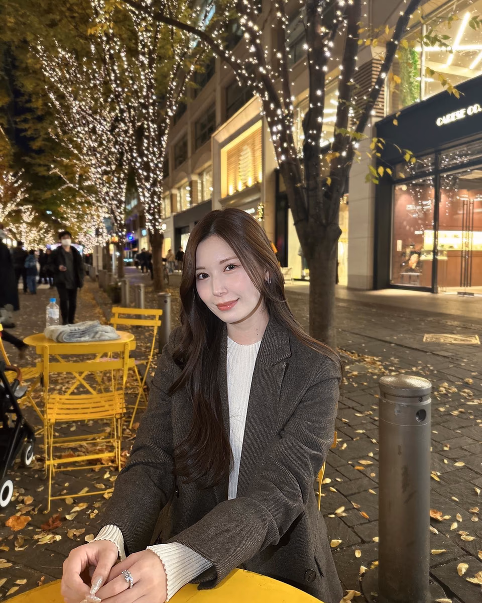 아카리 츠무기 42