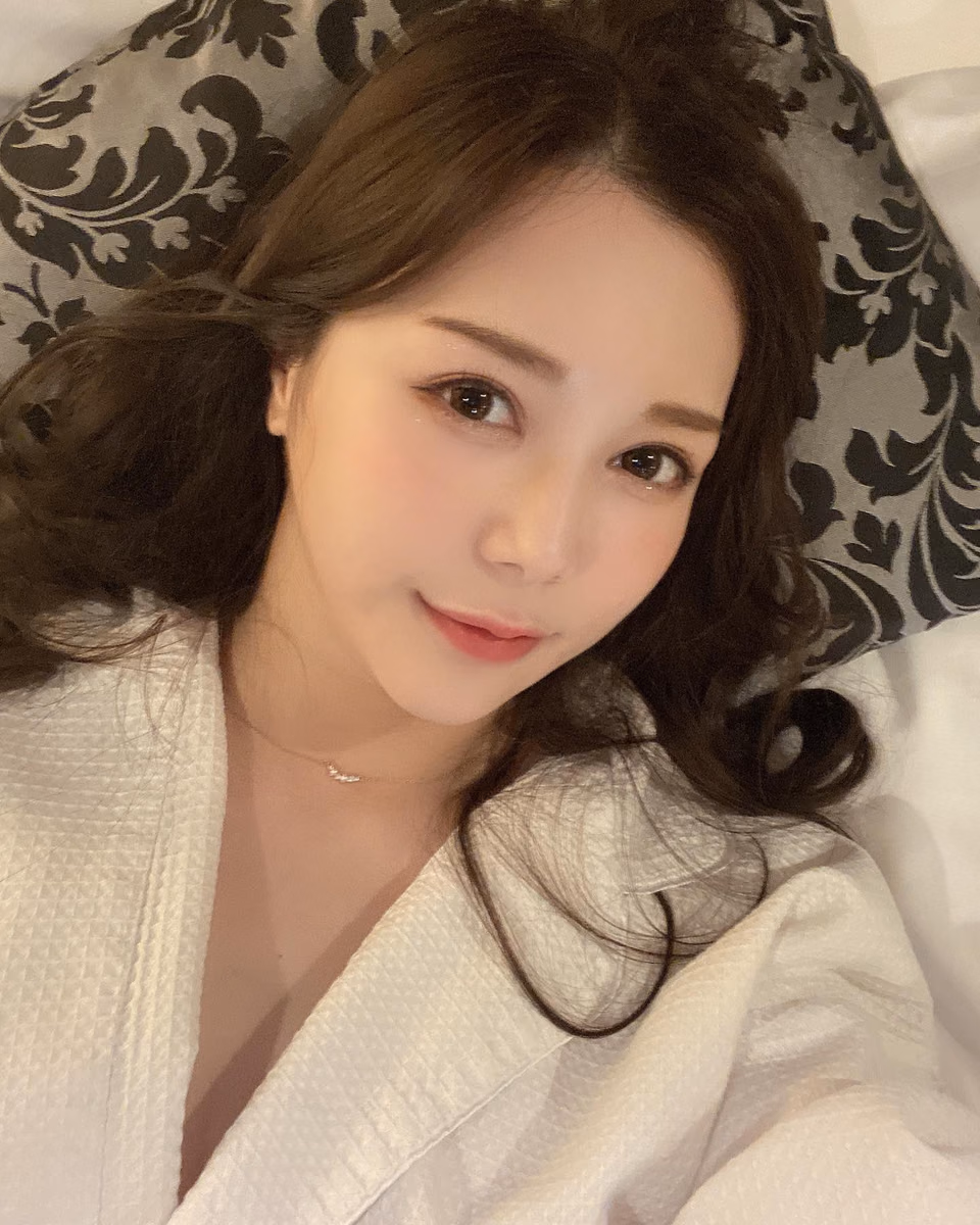 시로미네 미우 58
