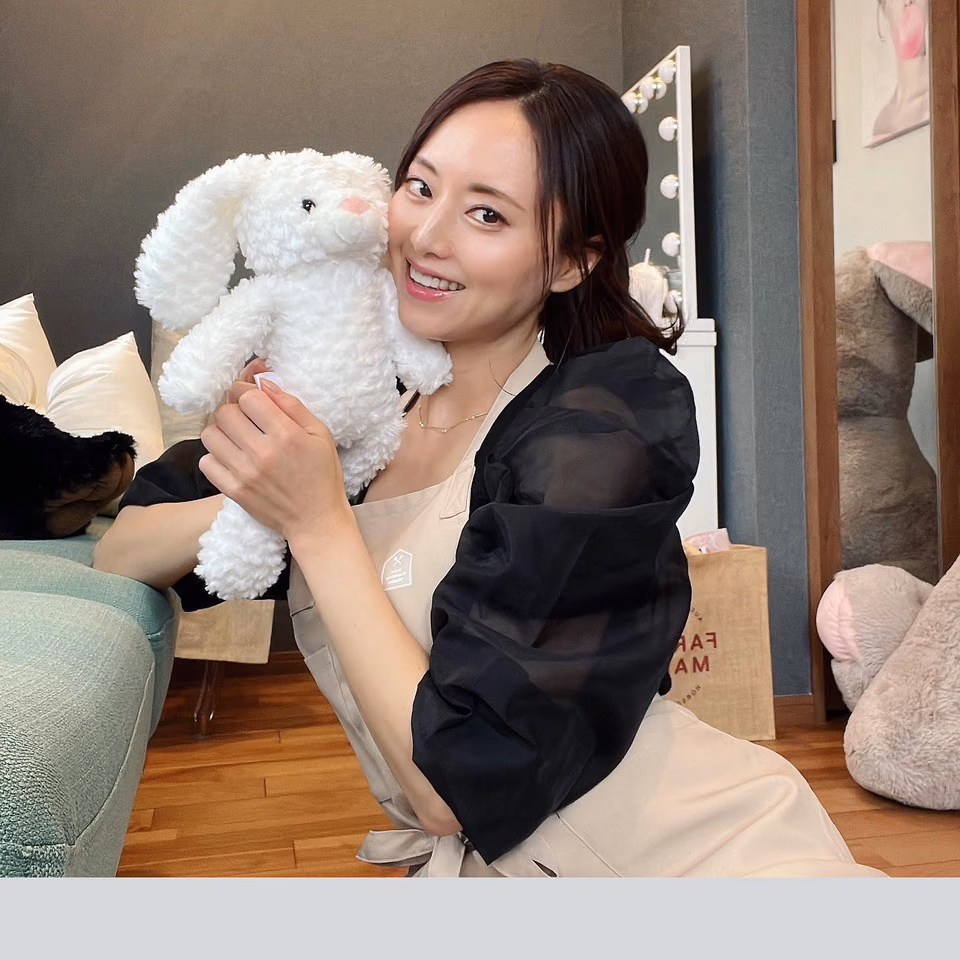 요시자와 아키호 25