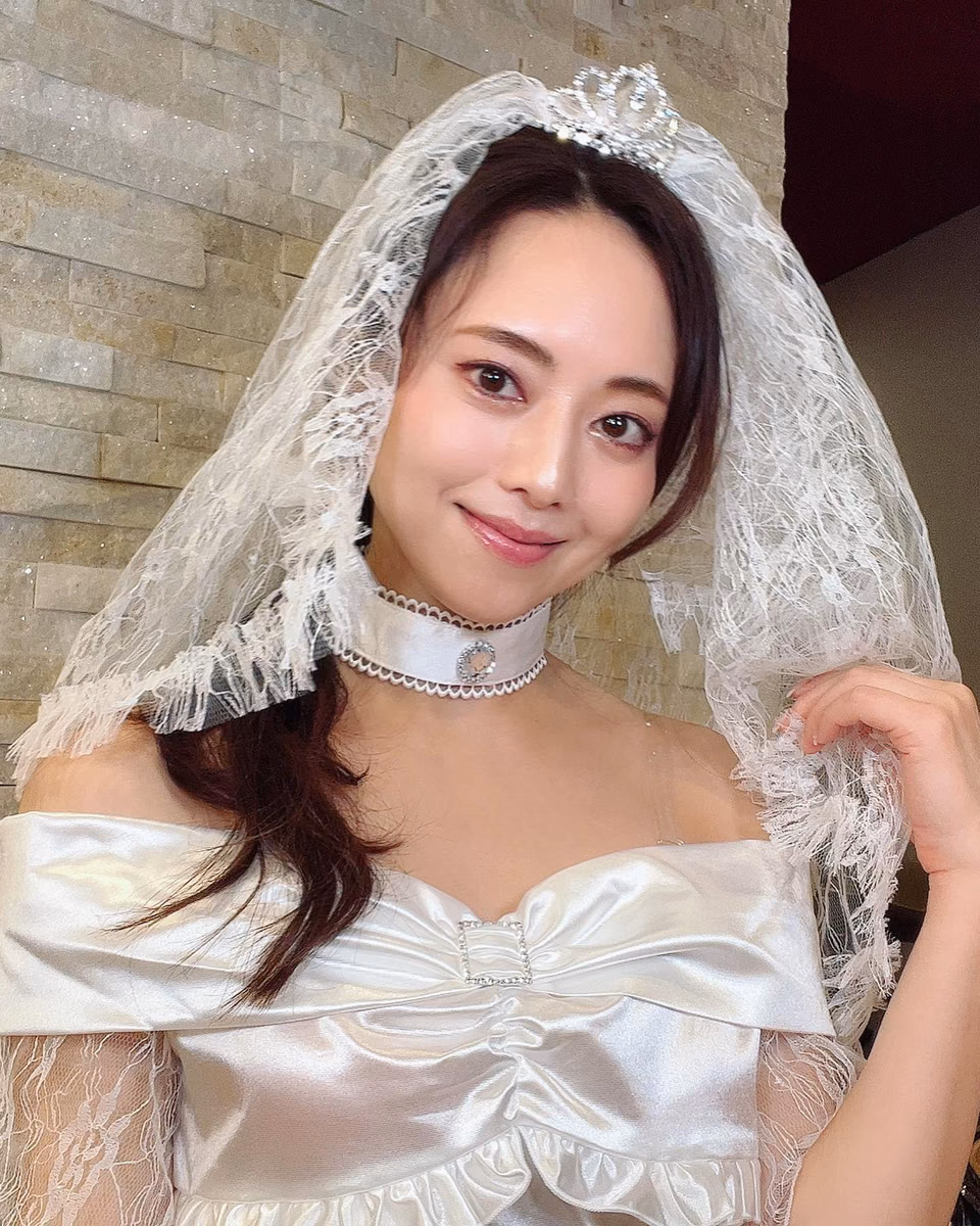 요시자와 아키호 34