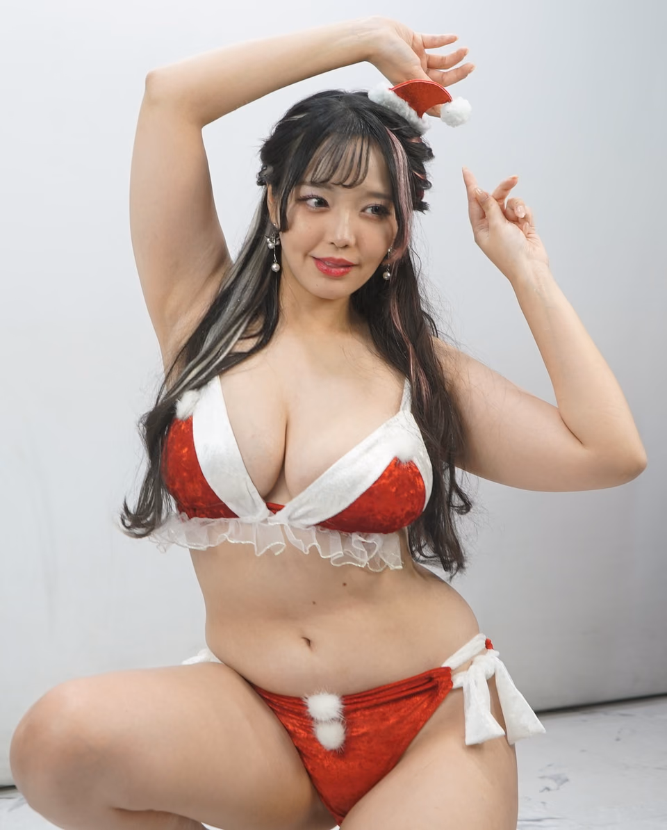 코이부치 모모나 13